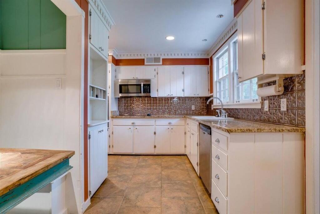 Elegant 6 Bedroom Home In Heart Of Memphis Eksteriør bilde